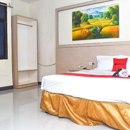 Reddoorz Plus Near Sultan Hasanuddin Airport Makasar Exteriér fotografie