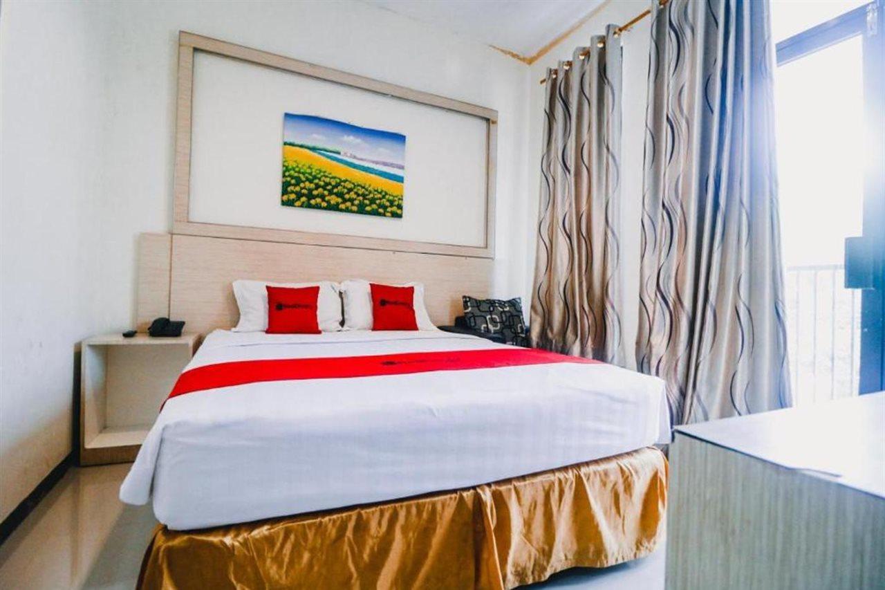 Reddoorz Plus Near Sultan Hasanuddin Airport Makasar Exteriér fotografie
