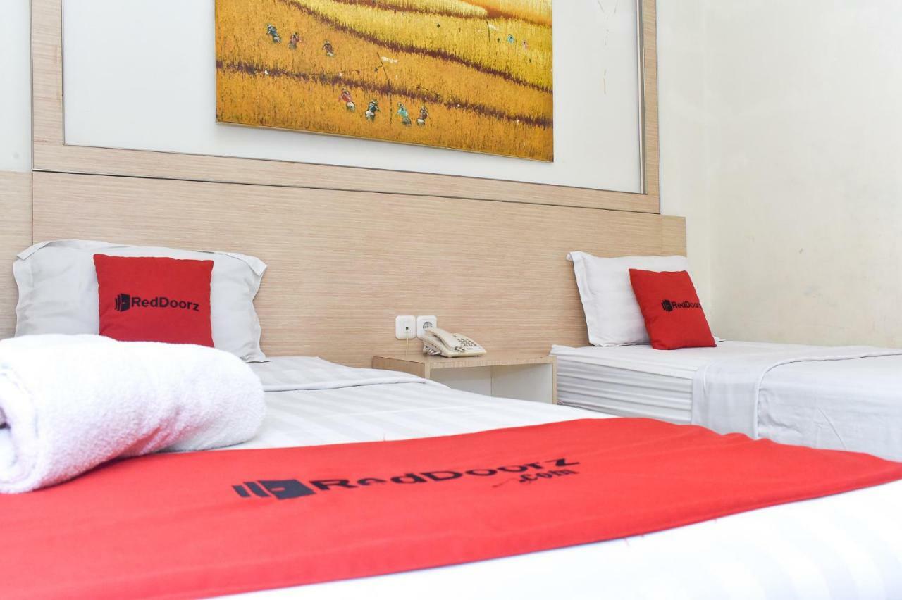 Reddoorz Plus Near Sultan Hasanuddin Airport Makasar Exteriér fotografie