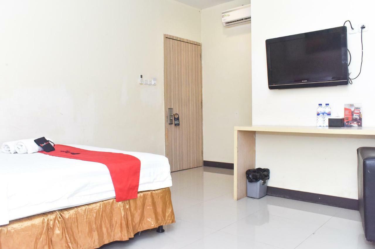 Reddoorz Plus Near Sultan Hasanuddin Airport Makasar Exteriér fotografie