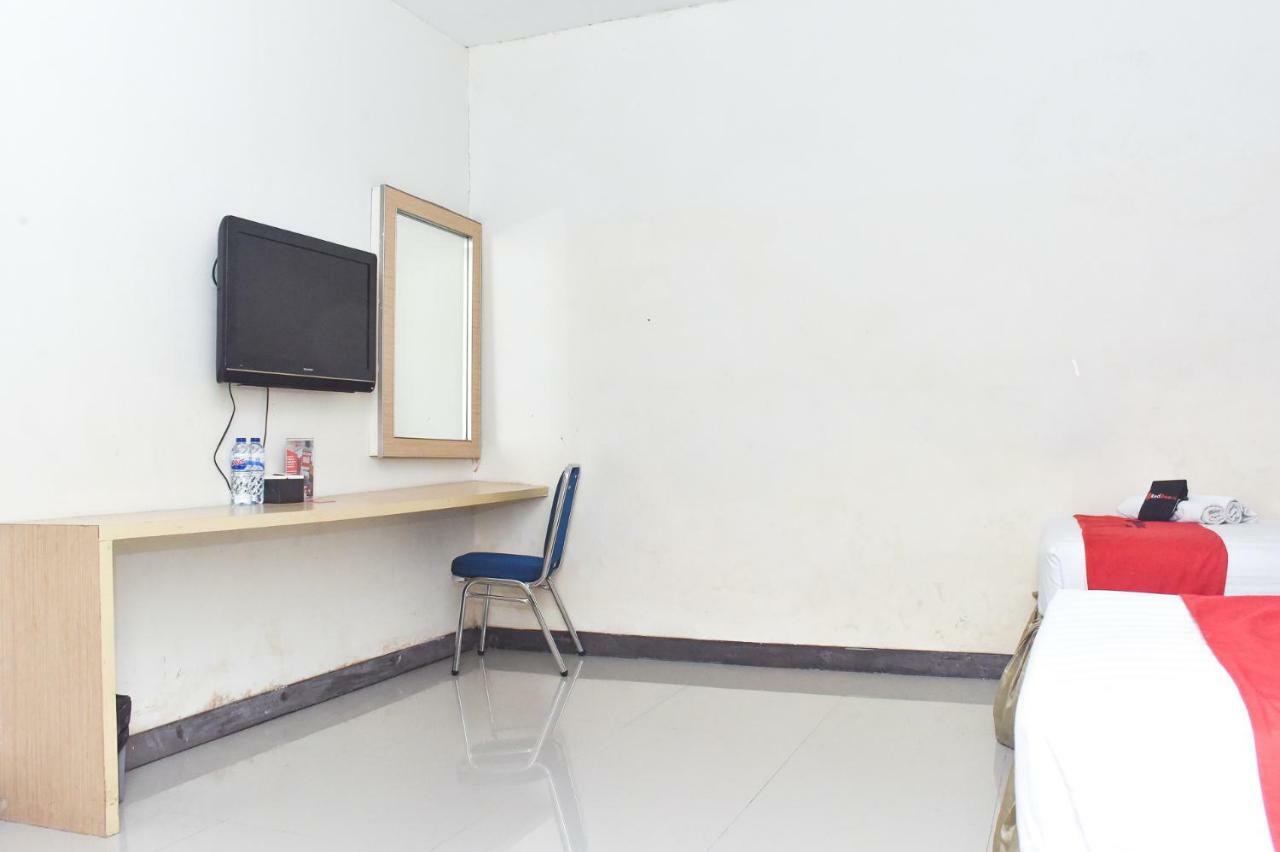 Reddoorz Plus Near Sultan Hasanuddin Airport Makasar Exteriér fotografie