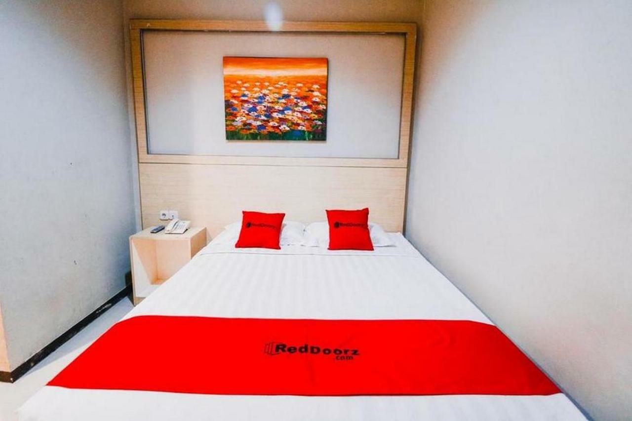 Reddoorz Plus Near Sultan Hasanuddin Airport Makasar Exteriér fotografie